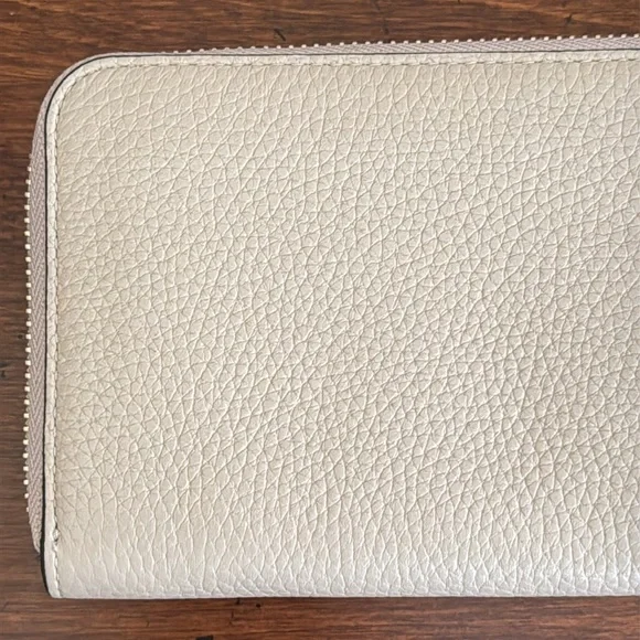 NWOT Kate Spade Beige and Cream Wallet - Picture 6 of 13